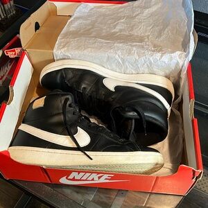 Nike Court Royale 2 Mid Black/White-White